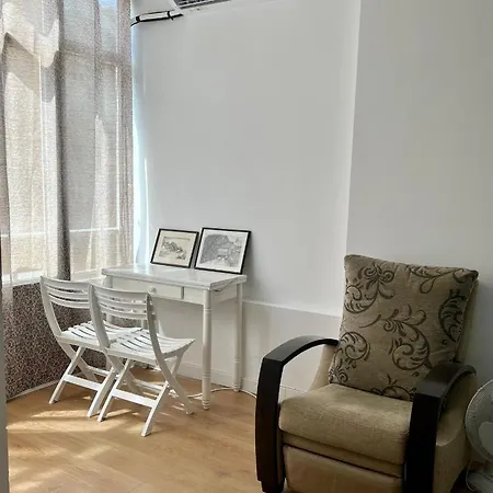Apartment Antares House Premium, Estudio Con Piscina *